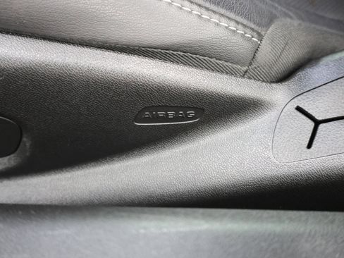 Used 2019 Chevrolet Camaro SS RWD image 36