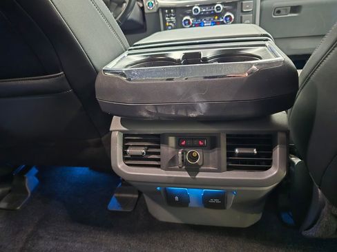 Used 2021 Ford F150 Lariat w/ Equipment Group 502A High image 39