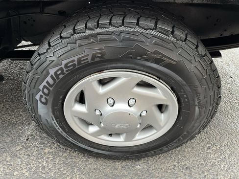 Used 2013 Ford E-250 and Econoline 250 w/ Commercial Cargo Van Pkg image 13