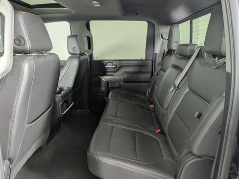 Used 2021 Chevrolet Silverado 2500 LTZ w/ LTZ Plus Package AWD/4WD image 17