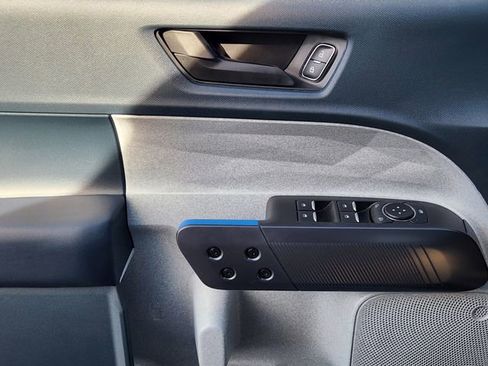 New 2026 Ford Maverick XLT image 23