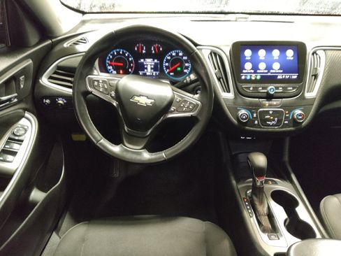 Used 2024 Chevrolet Malibu RS w/ LPO, Floor Liner Package FWD image 22