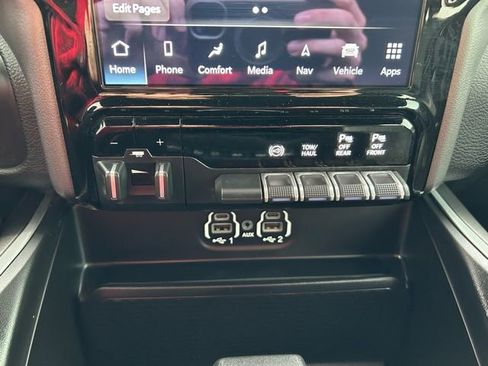 Used 2022 RAM 3500 Big Horn w/ Level C Equiment Group image 29