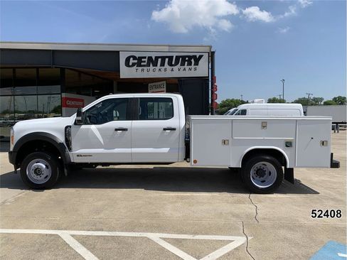 Used 2023 Ford F550 4x4 Crew Cab Super Duty image 4