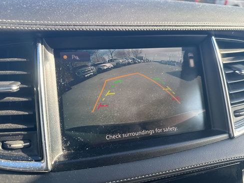 Used 2020 INFINITI QX50 Luxe w/ Navigation Package image 17