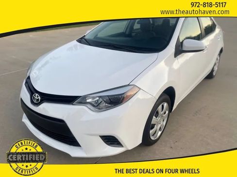 Used 2016 Toyota Corolla LE FWD image 1
