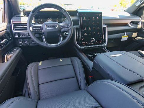 New 2026 GMC Yukon XL Denali w/ Denali Reserve Package AWD/4WD image 16