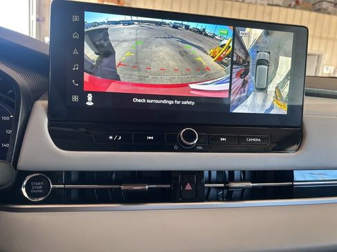 Used 2025 Mitsubishi Outlander AWD image 21