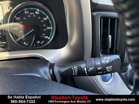 Used 2018 Toyota RAV4 Limited image 18