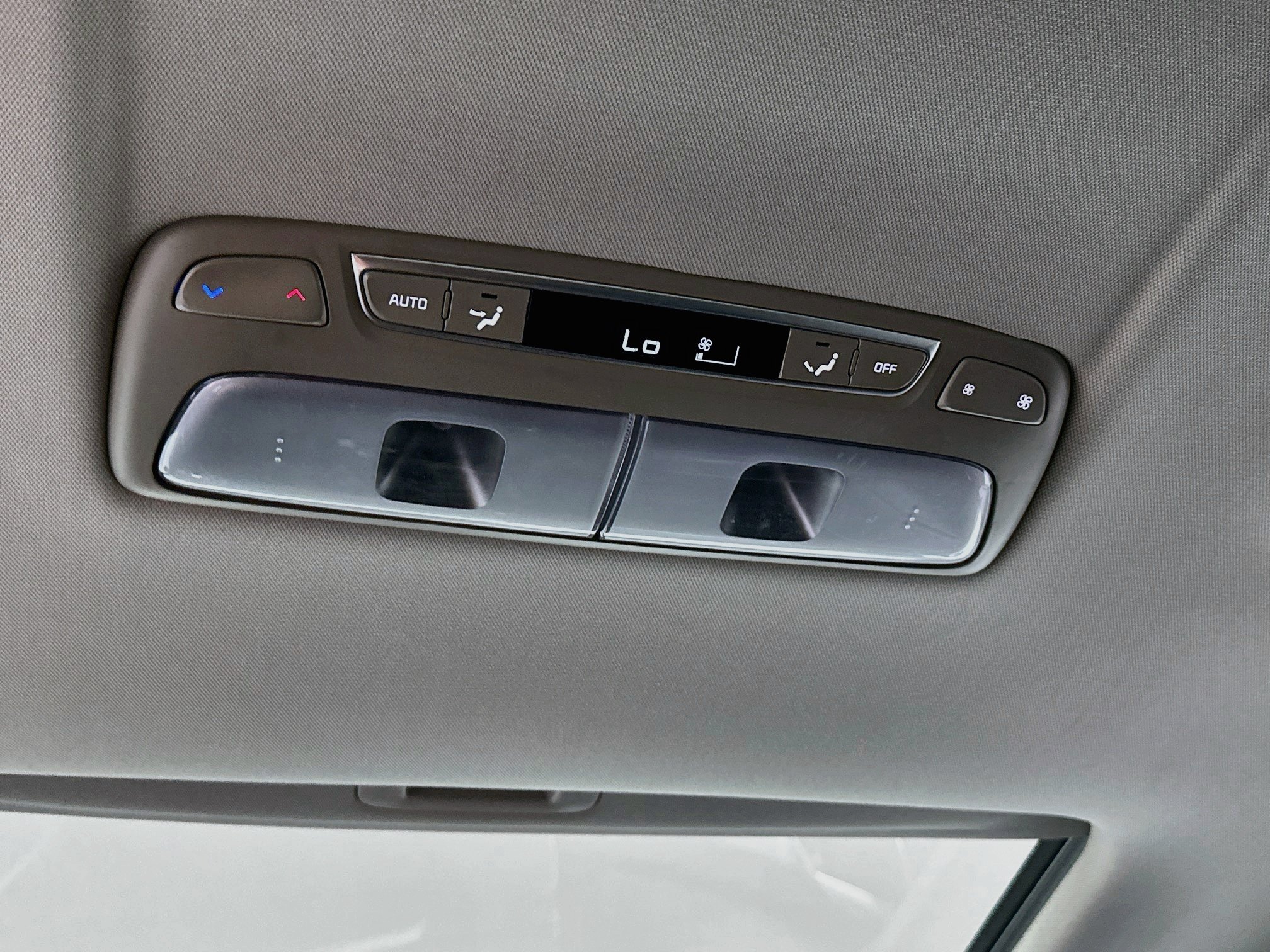 Used 2025 Kia Telluride S FWD image 28