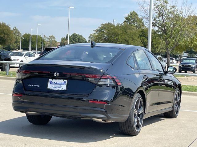 Used 2026 Honda Accord SE image 4