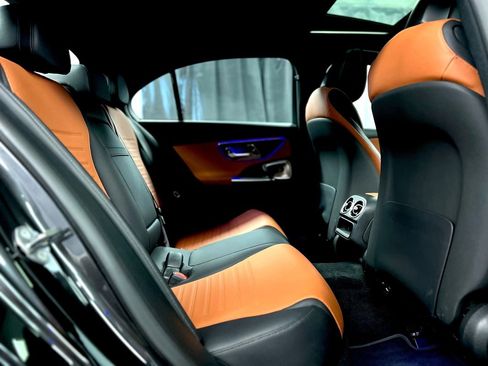 Used 2023 Mercedes-Benz C 300 4MATIC Sedan image 23