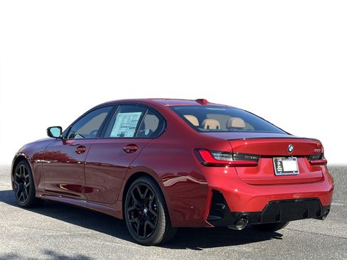 New 2026 BMW 330i Sedan w/ M Sport Package image 25