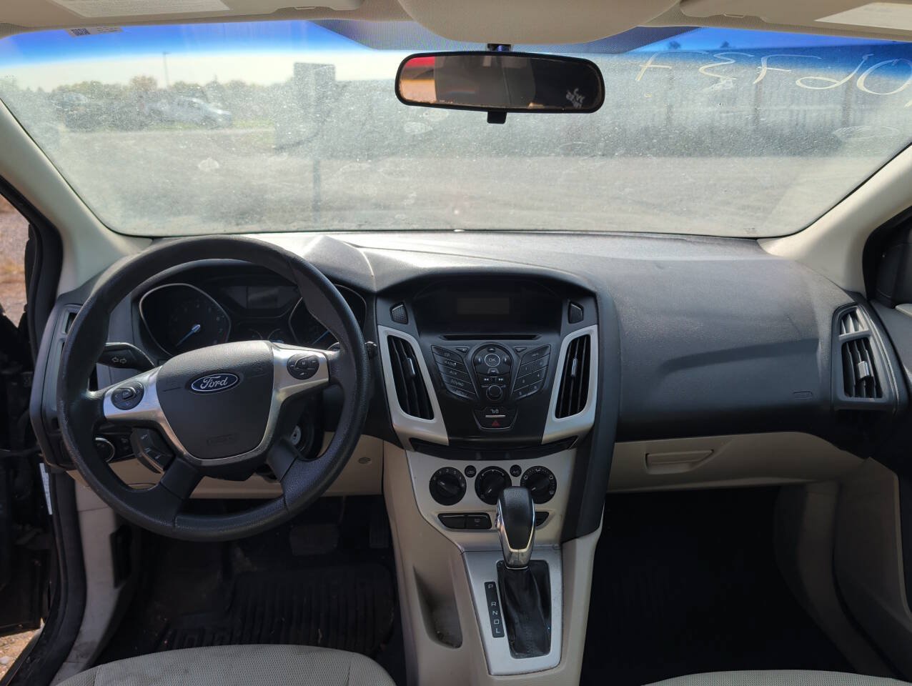 Used 2012 Ford Focus SE w/ SE Winter Pkg FWD image 30