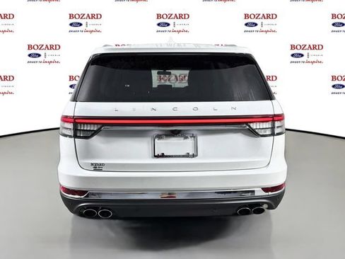 Certified 2023 Lincoln Aviator 2WD w/ Premium Package image 7