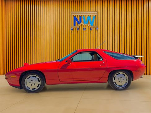 Used 1989 Porsche 928 S4 image 38
