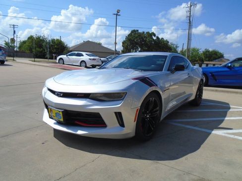Used 2018 Chevrolet Camaro LT w/ Redline Edition RWD image 3