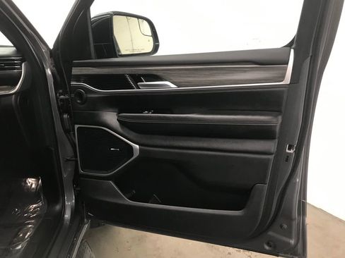 Used 2024 Jeep Wagoneer Series II image 37