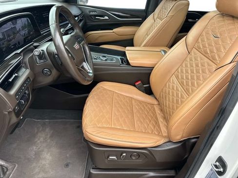 Used 2022 Cadillac Escalade ESV Sport w/ Touring Package AWD/4WD image 20