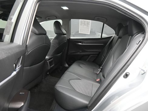 Used 2023 Toyota Camry SE FWD image 16