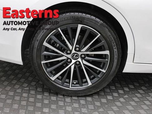 Used 2024 Lexus ES 250 w/ Premium Package image 32