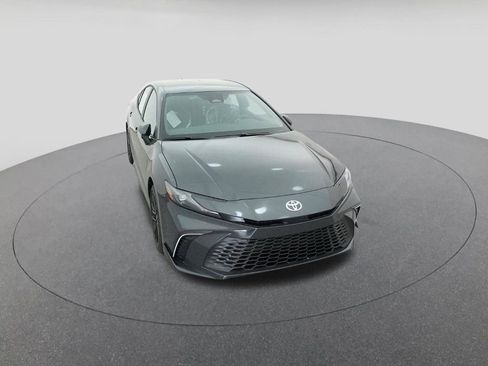 New 2026 Toyota Camry SE image 14