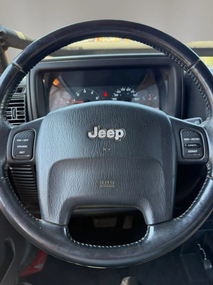Used 2005 Jeep Wrangler Unlimited Rubicon AWD/4WD image 18
