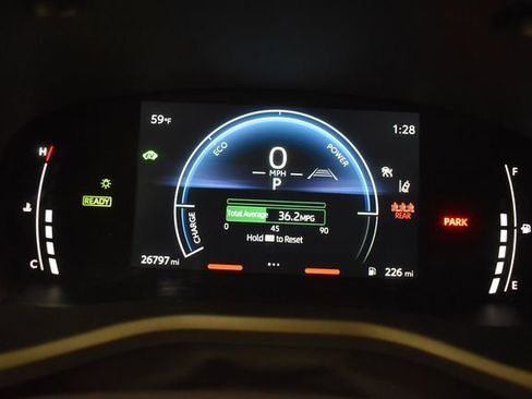 Used 2025 Toyota Camry SE FWD image 25