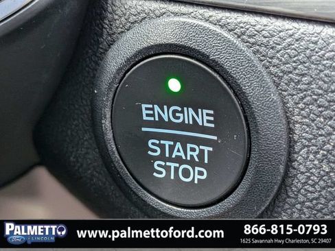 Used 2021 Ford Escape Titanium AWD/4WD image 30