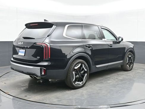Used 2024 Kia Telluride EX w/ EX Captain's Chair Package AWD/4WD image 10