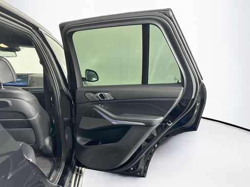 Used 2024 BMW X5 sDrive40i image 33