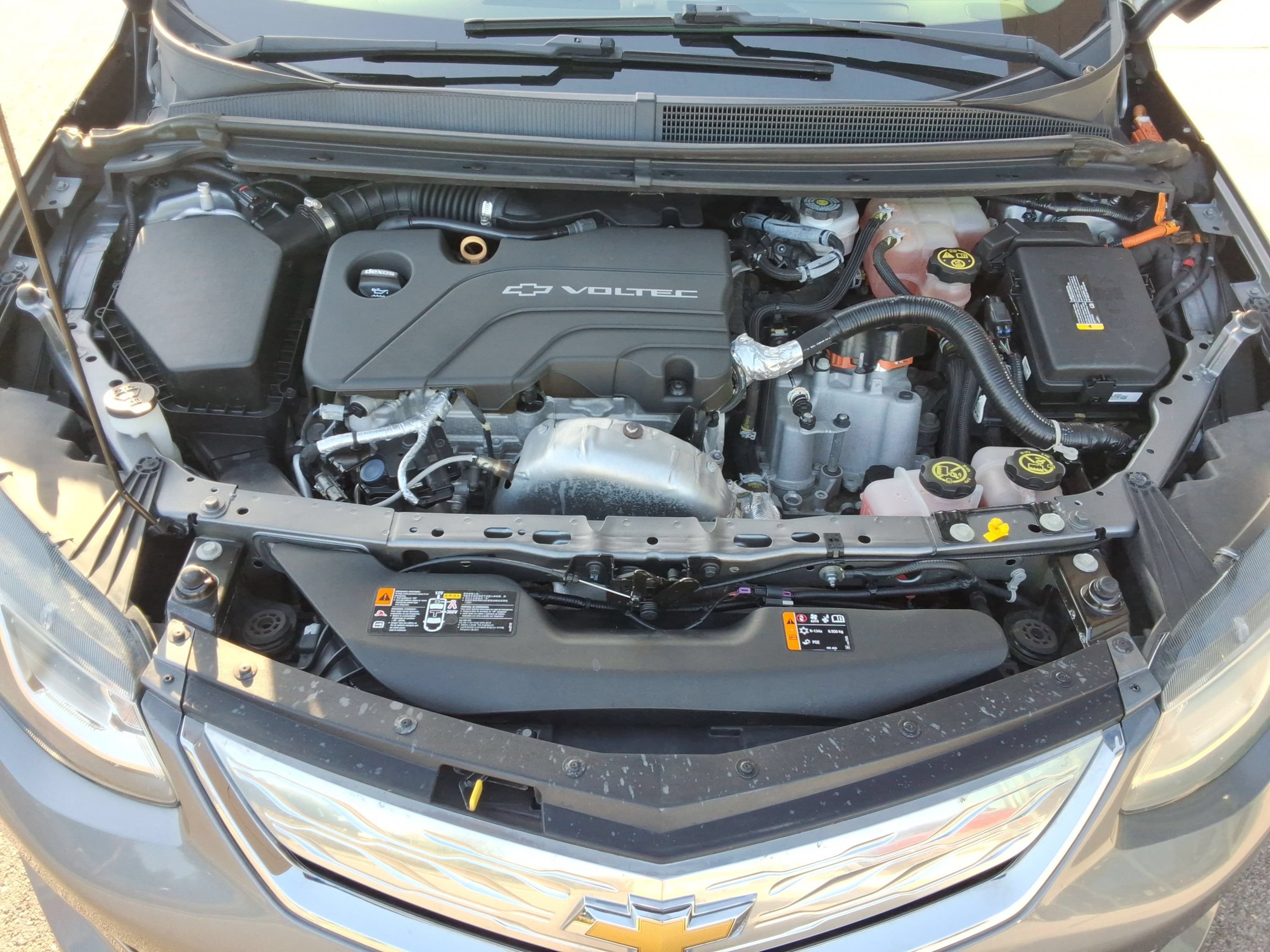 Used 2018 Chevrolet Volt LT FWD image 25