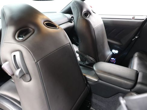 Used 2019 Nissan GT-R Premium w/ Premium Interior Package AWD/4WD image 51