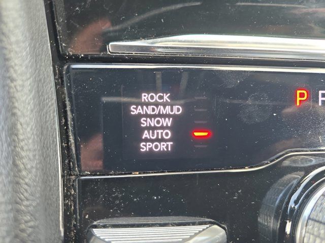 Used 2022 Jeep Grand Cherokee Overland w/ Luxury Tech Group IV AWD/4WD image 38