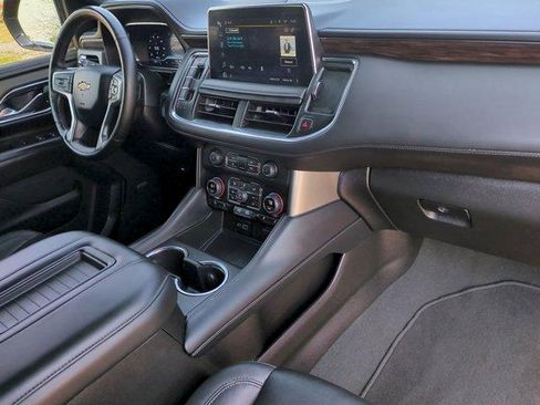 Certified 2024 Chevrolet Tahoe LT w/ Luxury Package AWD/4WD image 29