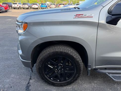 Used 2024 Chevrolet Silverado 1500 RST AWD/4WD image 11
