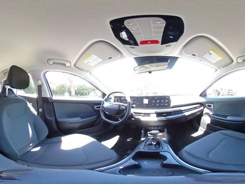 Used 2025 Kia K4 FWD image 41