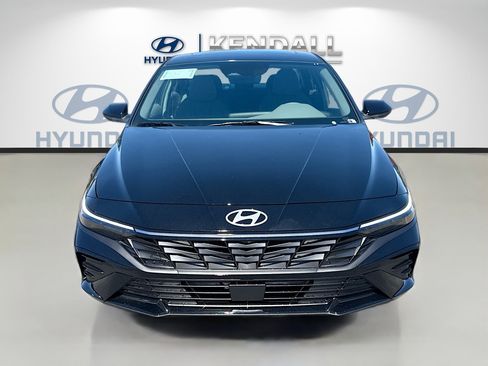 New 2026 Hyundai Elantra SEL Sport image 2
