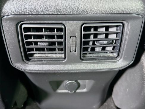 Used 2024 Toyota RAV4 LE AWD/4WD image 25