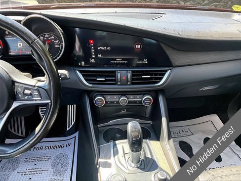 Used 2018 Alfa Romeo Giulia Ti w/ Quick Order Package 22X Lusso AWD/4WD image 6
