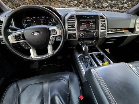 Used 2015 Ford F150 Platinum w/ Equipment Group 701A Luxury image 14