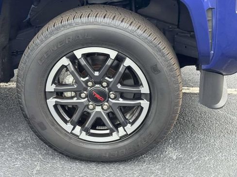 Certified 2025 Toyota Tacoma TRD Sport w/ TRD Sport Upgrade Package AWD/4WD image 7