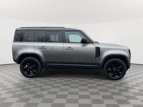 Used 2023 Land Rover Defender 110 S AWD/4WD image 3