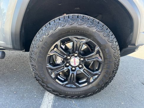 Used 2024 GMC Canyon Elevation w/ Convenience Package image 25