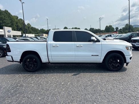 Used 2023 RAM 1500 Laramie AWD/4WD image 9