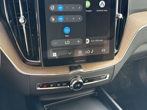 New 2026 Volvo XC60 B5 Plus w/ Protection Package Premier image 27