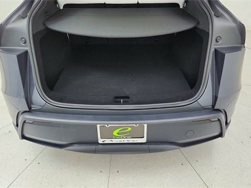 Used 2026 Tesla Model Y Long Range image 14