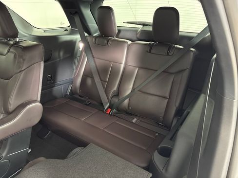 New 2026 Ford Explorer Platinum RWD image 32