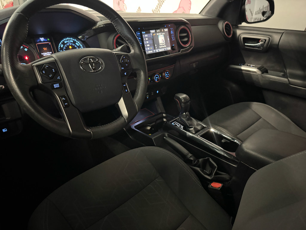 Used 2018 Toyota Tacoma TRD Sport RWD image 18