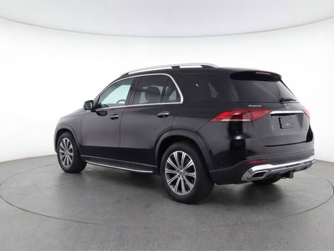 Used 2024 Mercedes-Benz GLC 300 4MATIC image 6